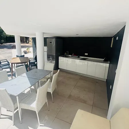 Lujo Playa Piscina Jardin Barbacoa Ideal Familias Y Grupos קלפה